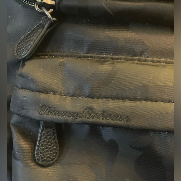 Tommy bahama dark camouflage black & grey multi pocket backpack! - Picture 8 of 13